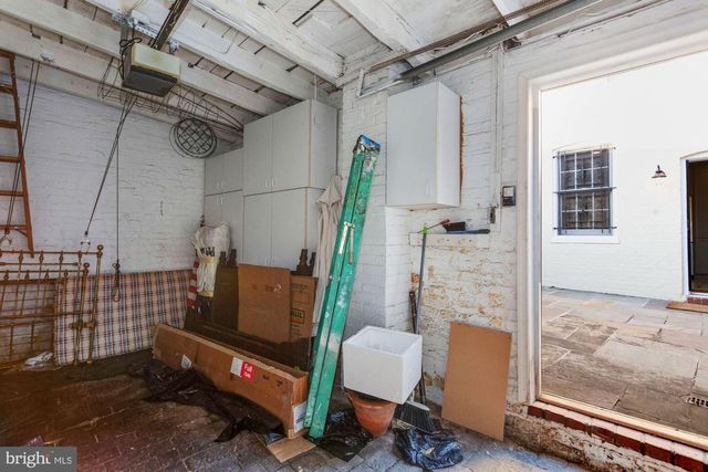 315 CONSTITUTION AVE NE, Washington, DC 20002