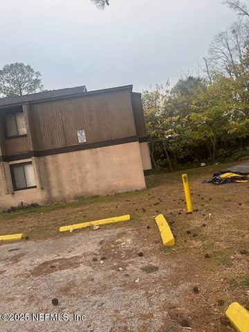 5128 WESTCHASE Court, Jacksonville, FL 32210