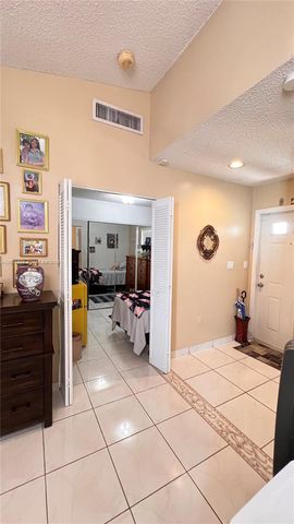 13775 SW 149th Cir Ln 2-86, Miami, FL 33186