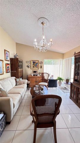 13775 SW 149th Cir Ln 2-86, Miami, FL 33186