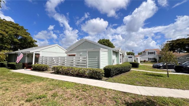 13775 SW 149th Cir Ln 2-86, Miami, FL 33186
