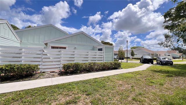13775 SW 149th Cir Ln 2-86, Miami, FL 33186