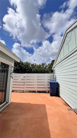 13775 SW 149th Cir Ln 2-86, Miami, FL 33186