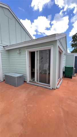13775 SW 149th Cir Ln 2-86, Miami, FL 33186