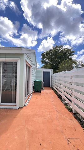 13775 SW 149th Cir Ln 2-86, Miami, FL 33186