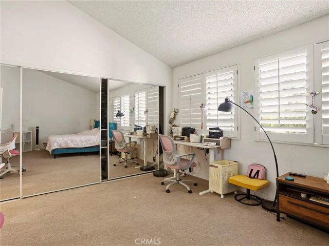 8348 Penfield Avenue 3, Winnetka, CA 91306