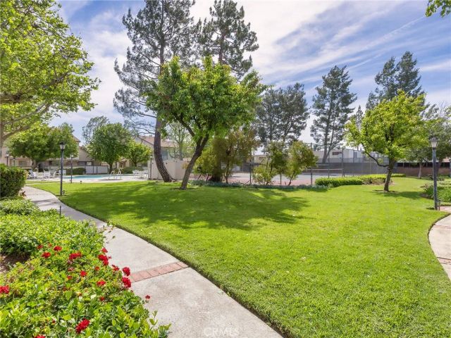 8348 Penfield Avenue 3, Winnetka, CA 91306