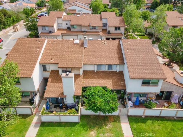 8348 Penfield Avenue 3, Winnetka, CA 91306