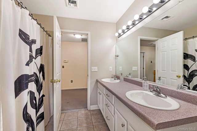 44 Ramblewood Drive, Newburgh, NY 12550