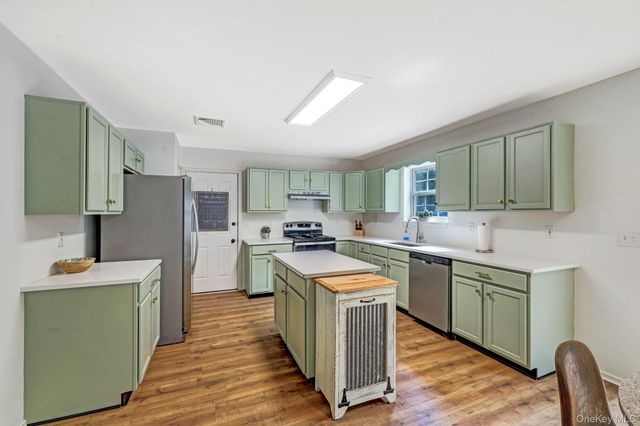 44 Ramblewood Drive, Newburgh, NY 12550