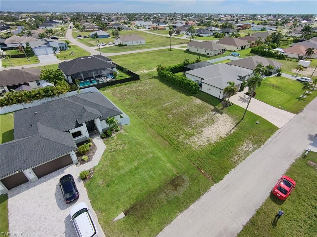 3238 21st TER, CAPE CORAL, FL 33993 — exterior