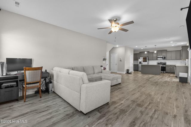 283 Leach Creek Drive, Raeford, NC 28376