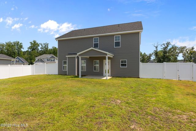 283 Leach Creek Drive, Raeford, NC 28376