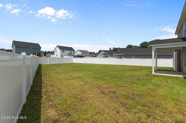 283 Leach Creek Drive, Raeford, NC 28376
