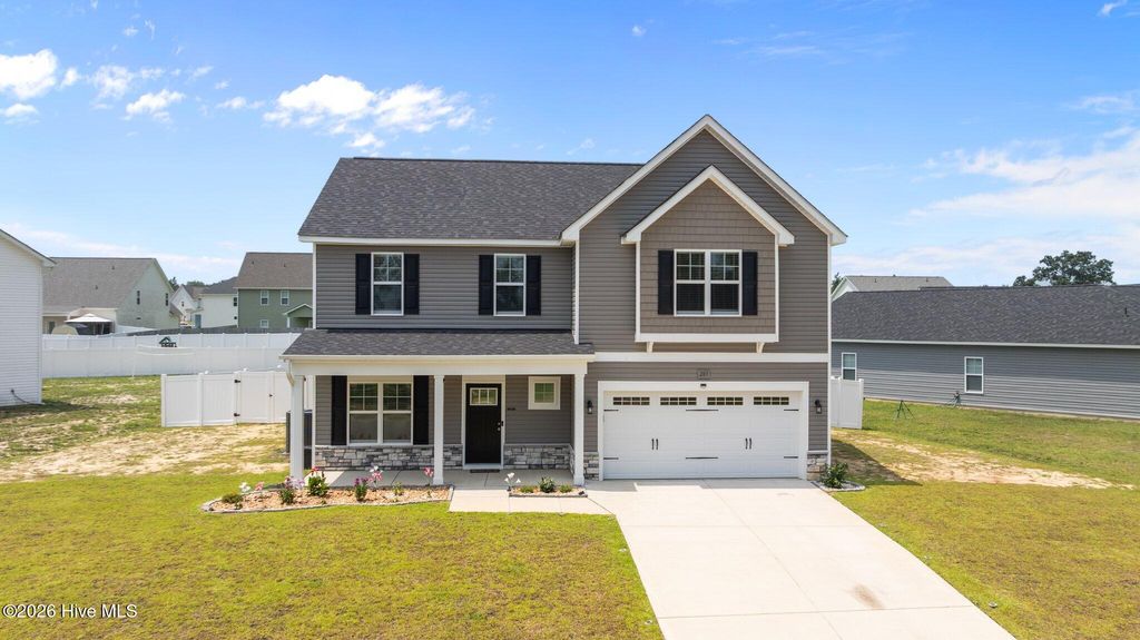283 Leach Creek Drive, Raeford, NC 28376