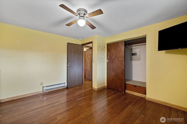 13720 56th Avenue S, Tukwila, WA 98168