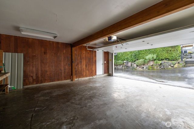 13720 56th Avenue S, Tukwila, WA 98168