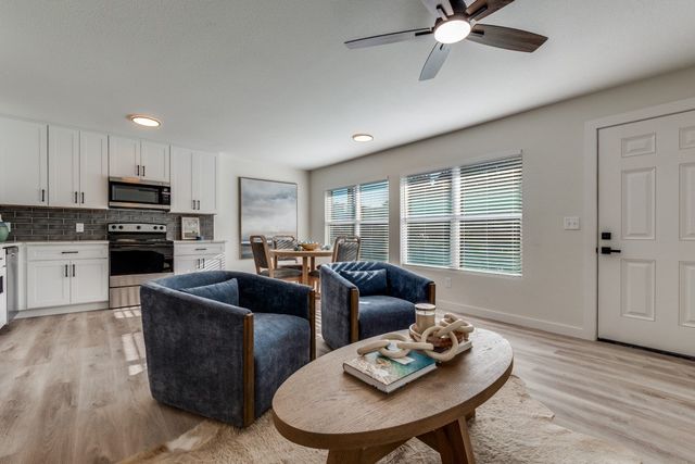 5917 Gaston Avenue 106, Dallas, TX 75214