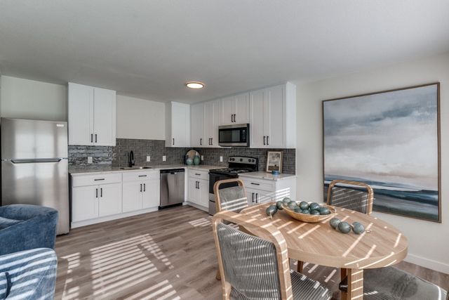 5917 Gaston Avenue 106, Dallas, TX 75214