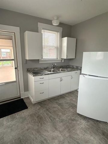 2104 West St, Homestead, PA 15120