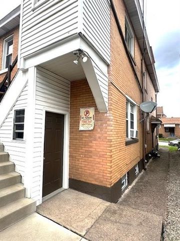 2104 West St, Homestead, PA 15120