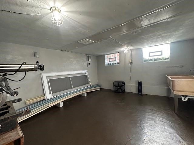 2104 West St, Homestead, PA 15120