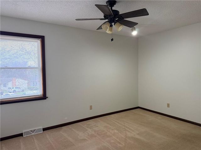 17616 E 19th Street Court S, Independence, MO 64057