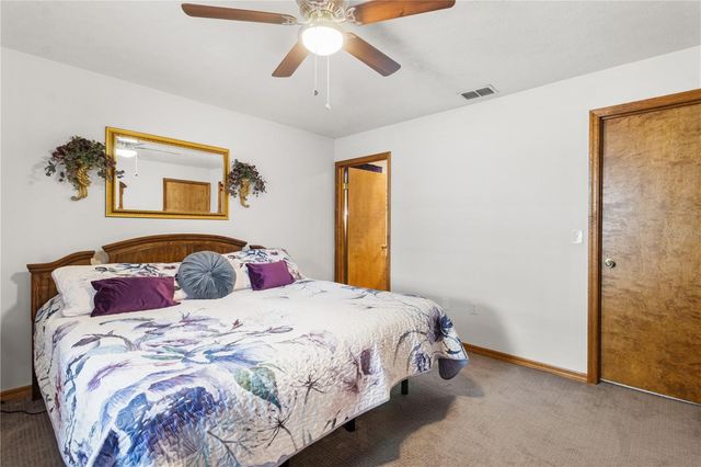 8411 SE 120TH PLACE, Belleview, FL 34420