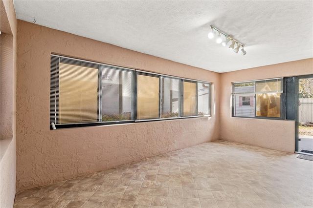 8411 SE 120TH PLACE, Belleview, FL 34420