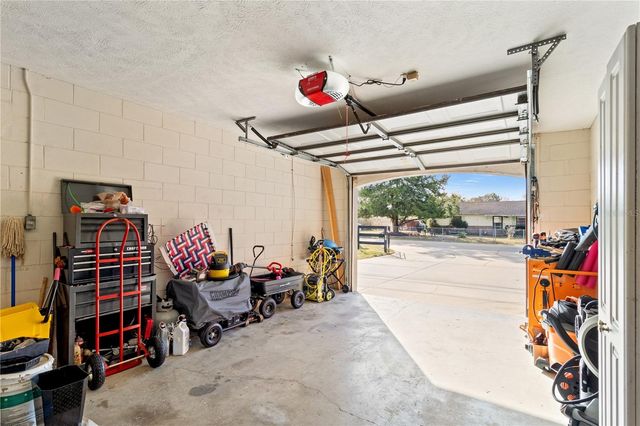 8411 SE 120TH PLACE, Belleview, FL 34420