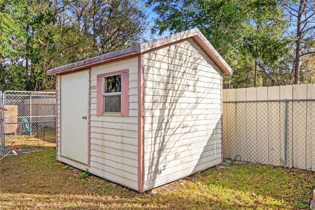 8411 SE 120TH PLACE, Belleview, FL 34420