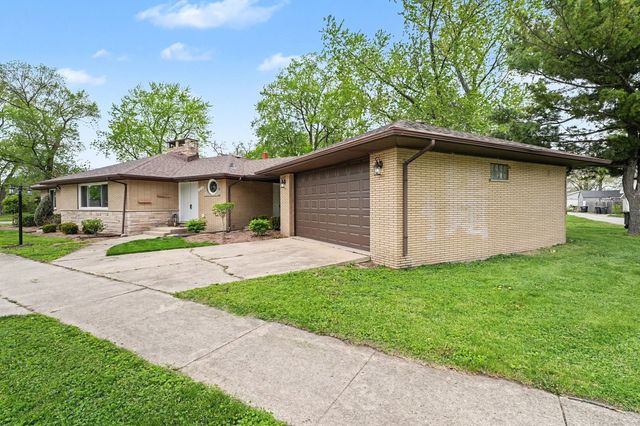 18289 Burnham Avenue, Lansing, IL 60438