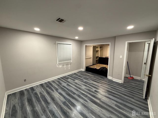 135 Crampton Avenue, Woodbridge Proper, NJ 07095