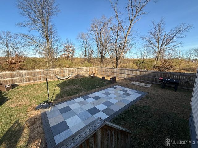 135 Crampton Avenue, Woodbridge Proper, NJ 07095