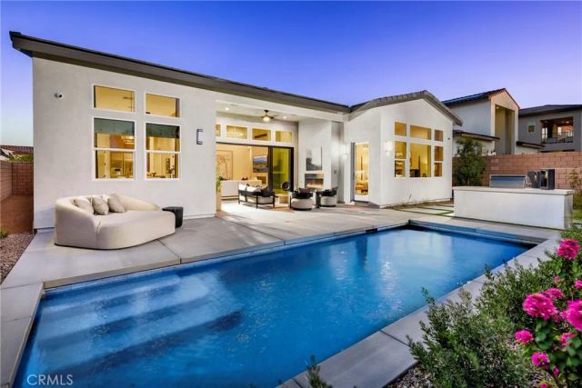 75217 Radford Drive, Palm Desert, CA 92211