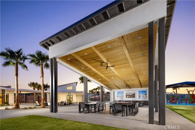 75217 Radford Drive, Palm Desert, CA 92211