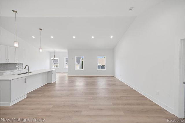 7453 Village Court, Springfield Charter Township, MI 48350