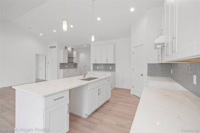 7453 Village Court, Springfield Charter Township, MI 48350