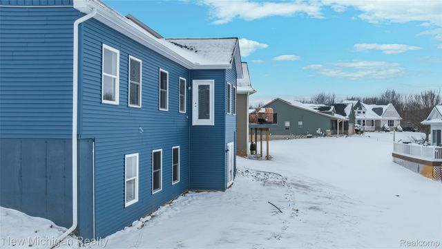 7453 Village Court, Springfield Charter Township, MI 48350