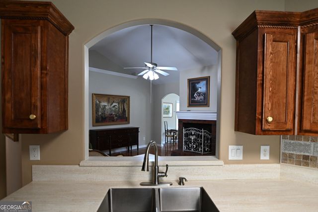 504 Park Place Court, Social Circle, GA 30025