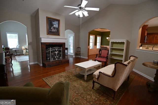 504 Park Place Court, Social Circle, GA 30025