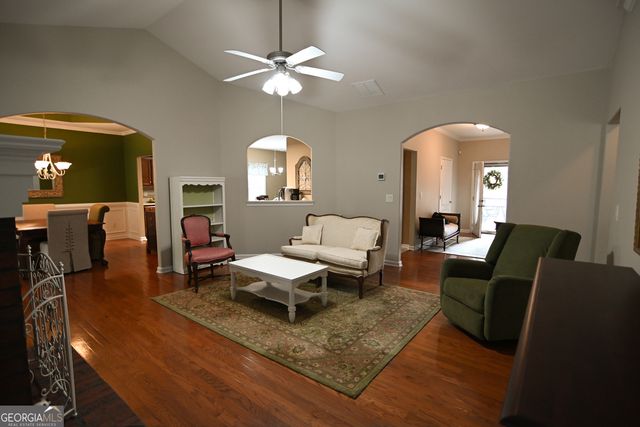 504 Park Place Court, Social Circle, GA 30025