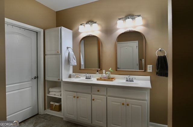 504 Park Place Court, Social Circle, GA 30025