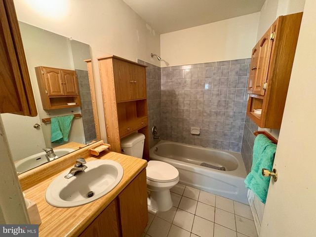 58 VINCENT CT, Tuckerton, NJ 08087