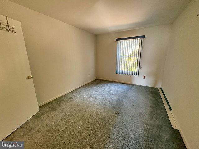 58 VINCENT CT, Tuckerton, NJ 08087