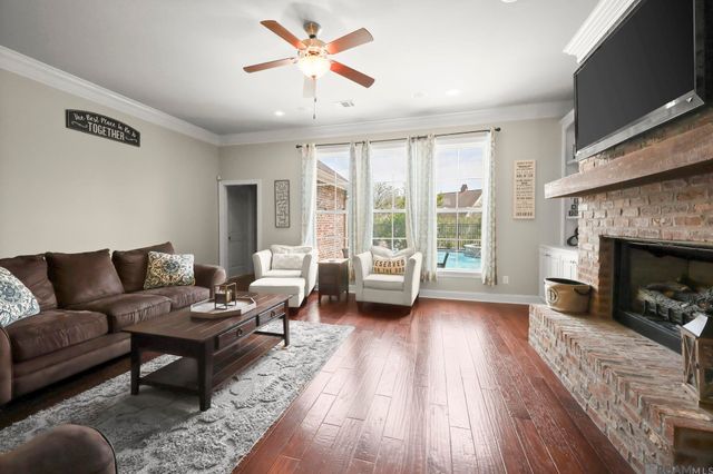 3755 Club View Ct, Zachary, LA 70791