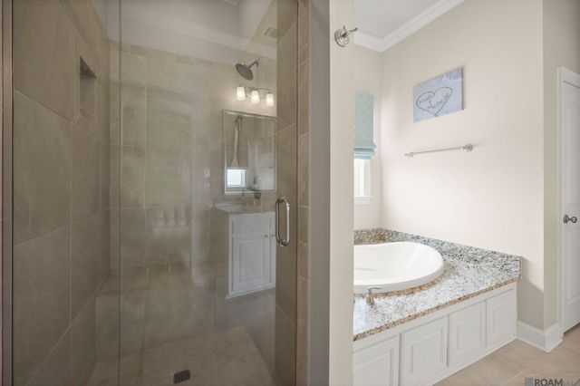 3755 Club View Ct, Zachary, LA 70791