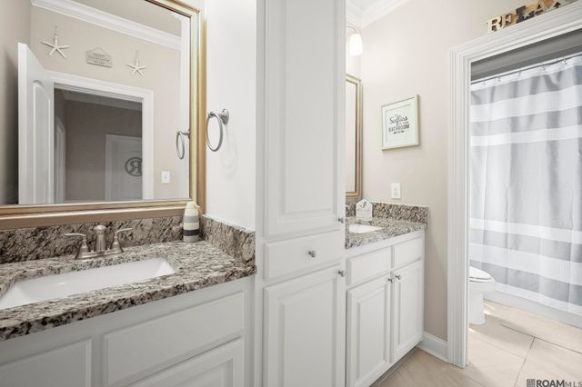 3755 Club View Ct, Zachary, LA 70791