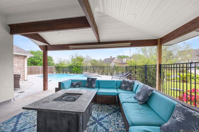 3755 Club View Ct, Zachary, LA 70791