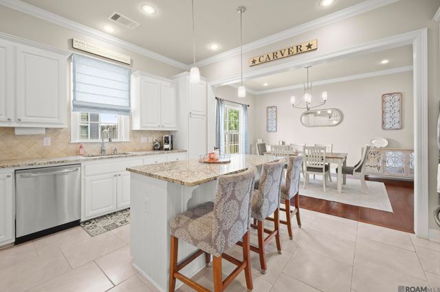 3755 Club View Ct, Zachary, LA 70791